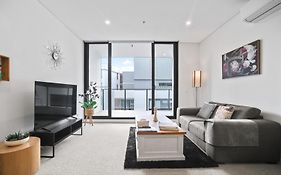 Spacious1 Br@Waterfront Olympic Park_Free Carpark